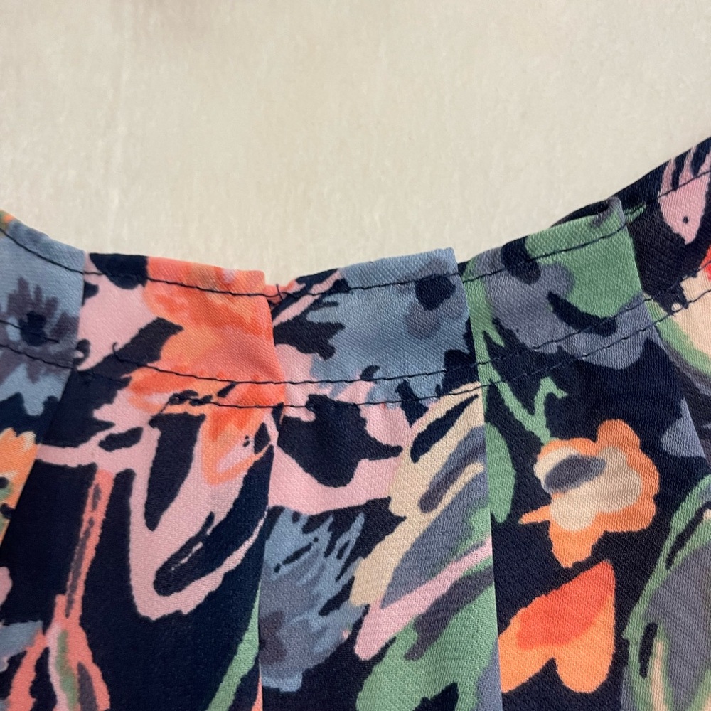 LC Lauren Conrad Navy Floral Scoop Neck Blouse - Picture 9 of 14